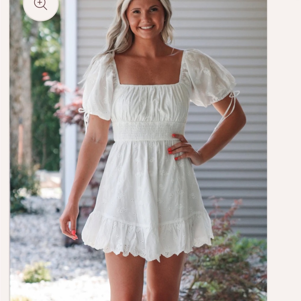 Lace white dress with open back